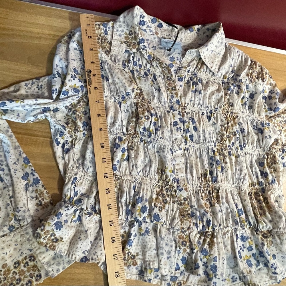 Future Collective Chic Floral Button-Up Blouse - Blue and Cream - Picture 6 of 9